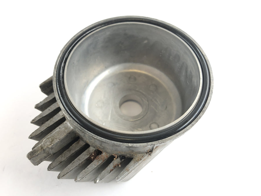 Yamaha XS 400 2A2 [1982] - Couvercle de filtre à huile et support de filtre à huile