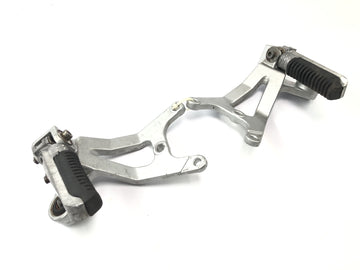 Suzuki GSX-R 1100 W GU75 C [1994] - Footrest system passenger right and left