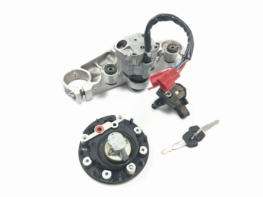 Yamaha XJR 1300 RP02 [1999] - Kit de serrures avec té de fourche supérieur, serrure de contact, serrure de direction, bouchon de réservoir
