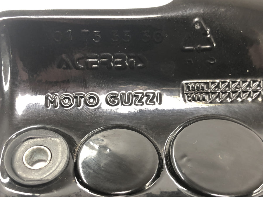 Moto Guzzi V11 Sport [1999] - Carénage de démarreur