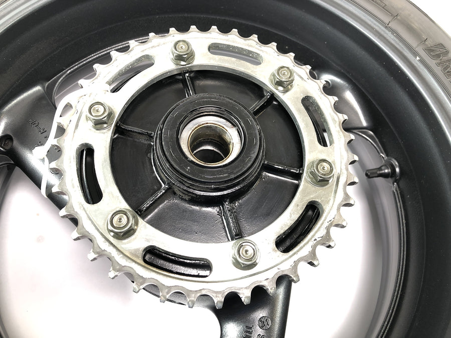 Yamaha XJR 1300 RP06 [2002] - Rear wheel rim 5.50 x 17"