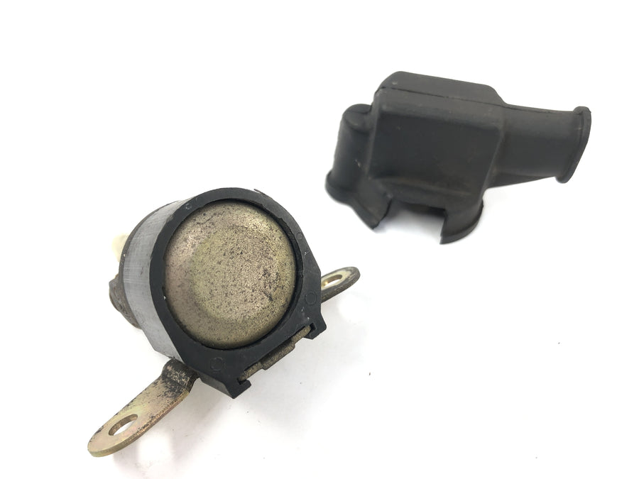 Suzuki GSX R 1100 GV73B [1990] - starter relay relay