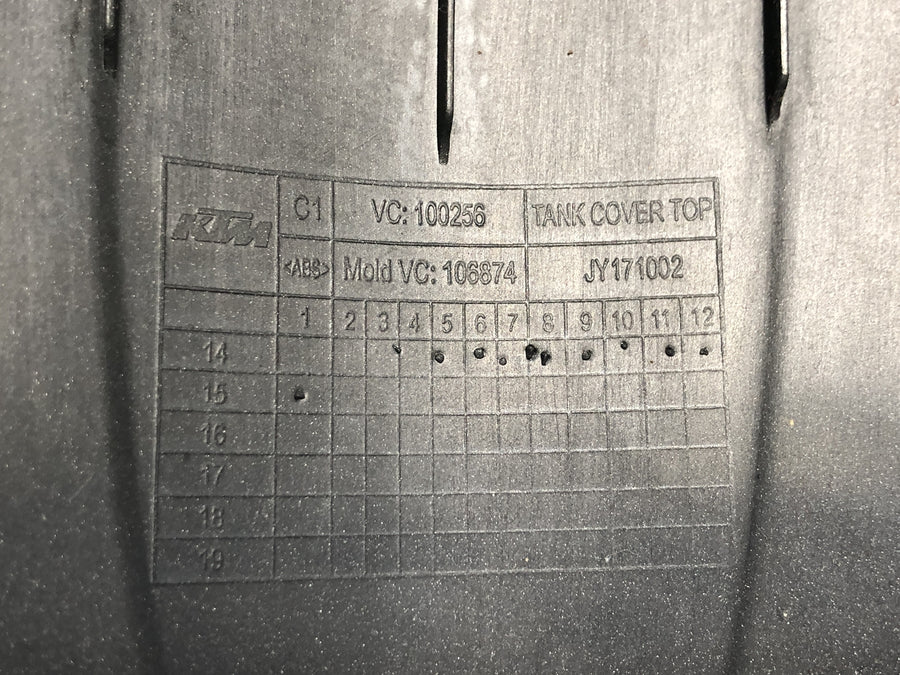 KTM RC 125 [2016] - Couvercle de réservoir, carénage de réservoir, couvercle de réservoir, carénage supérieur
