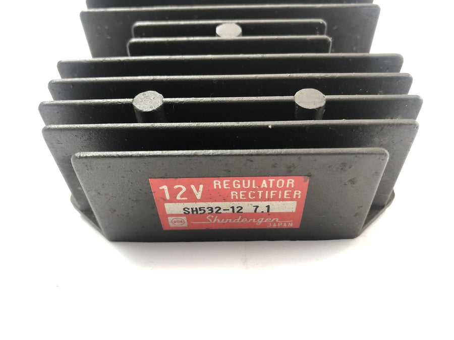 Honda XBR 500 PC15 [1989] - Contrôle des redresseurs Charger du régulateur de tension 12V