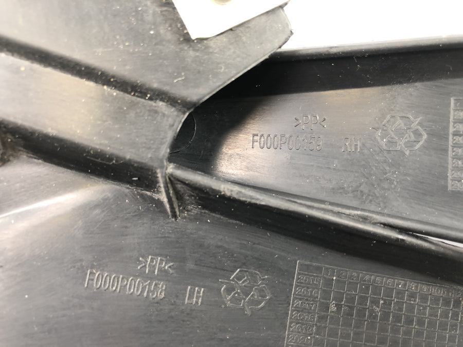 SWM SM 125 R [2018] - Side cladding tank cladding left and right