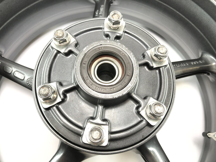 Triumph Street Triple R 675 D67LD [2010] - Hinterrad Rim Wheel Rad Tires 5.5x17 "