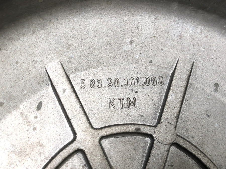 KTM 640 LC4 EGS [1999] - Coperchio frizione coperchio motore coperchio laterale destro