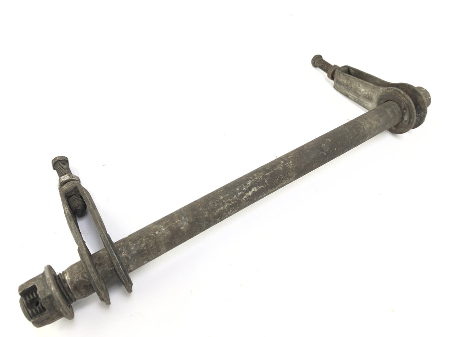 Yamaha XT 500 1U6 [1981] - Rear axle with chain tensioner