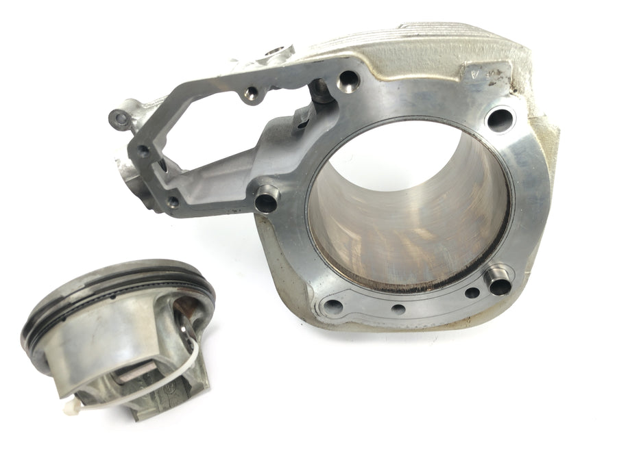 BMW R 1100 S R2S [2000] - cylindre avec piston à droite