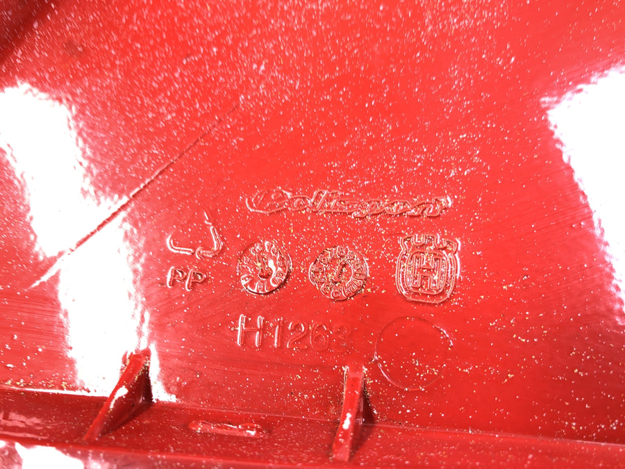Husqvarna SM 630 A4 [2010] - Tank cover left side