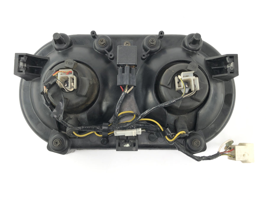 Triumph Daytona 900 T300 [1993] - Double headlight front light lamp module slightly damaged