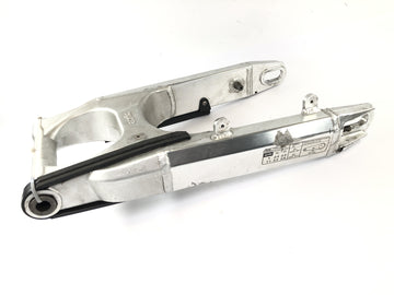 Aprilia SL 1000 Falco PA [2000] - Supporto ruota posteriore del braccio oscillante della ruota posteriore voluta