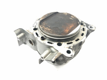 Ducati Multistrada 1200 S Touring [2009] - cylindre avec piston à l'avant
