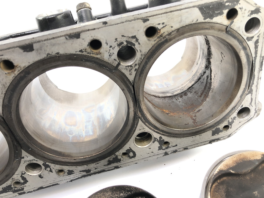 Kawasaki GPZ 1000 RX [1987] - Cylinder with piston