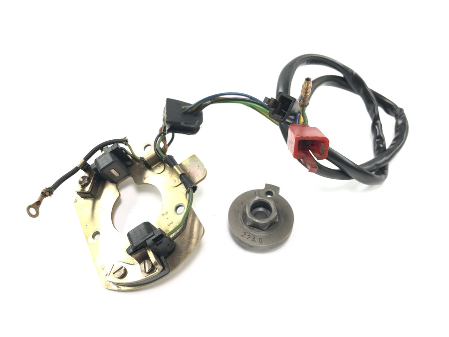 Suzuki GSX R 1100 GU74C [1987] - Pickup sensor plate pulse generator ignition sensor ignition