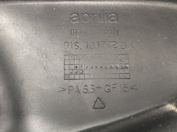 Aprilia Mille RSV 1000 ME [1999] - Carenatura del condotto di aspirazione dell'aria anteriore - 0