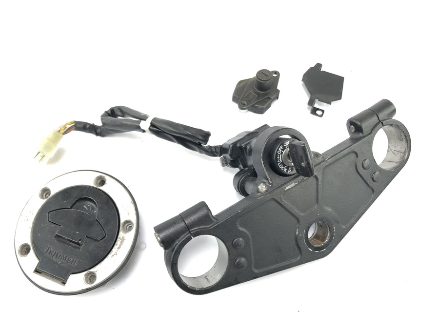 Triumph Daytona 900 T300 [1993] - lock set with fork bridge at the top tank lock seat lock