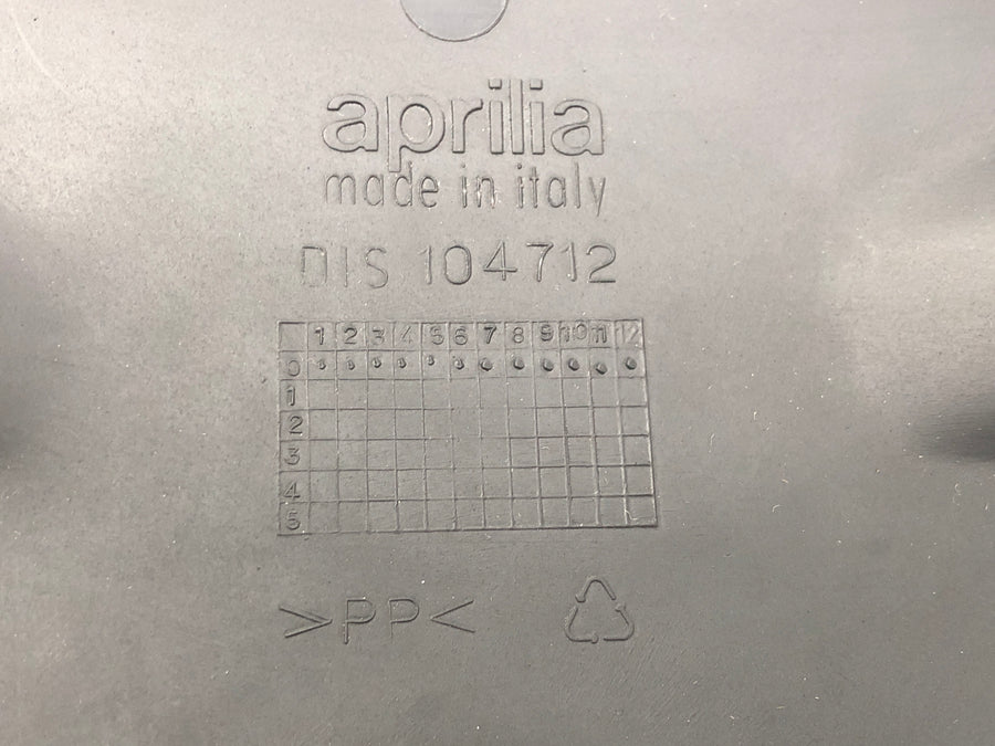 Aprilia RSV 1000 RP Mille [2001] - Carénage de cockpit, carénage de compteur