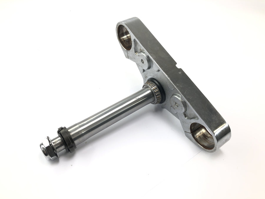 Kawasaki VN 1500 Mean Streak VN50T [2005] - lower fork clamp