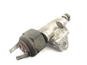 Moto Guzzi California II VT [1985] - Brake light switch at the front