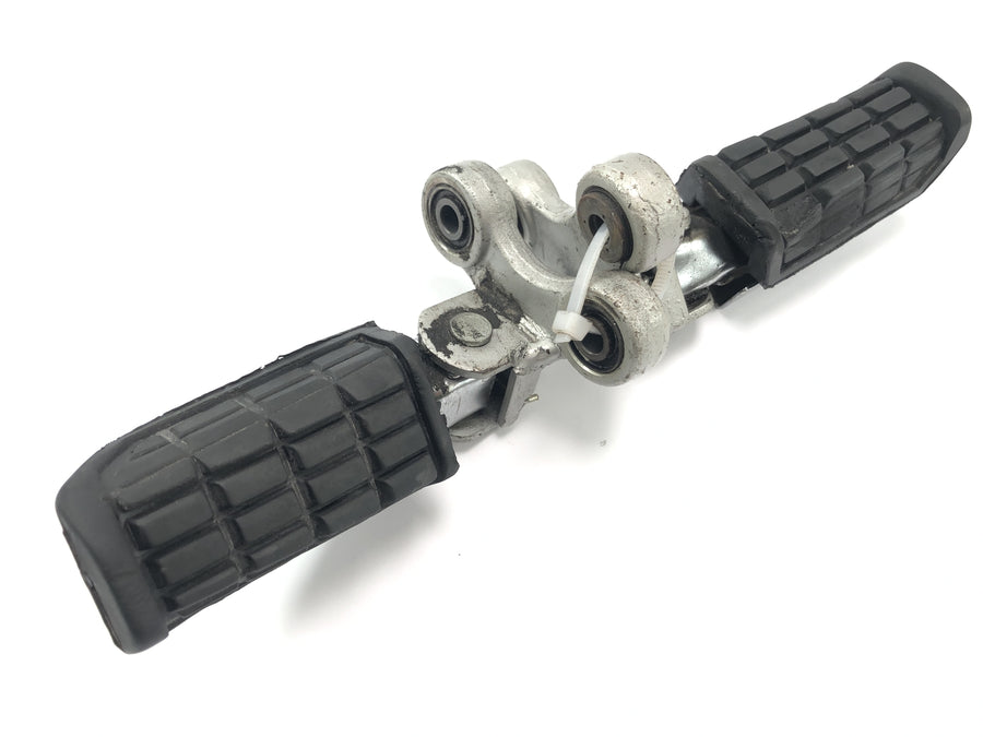 Yamaha FJ 1100 47E [1985] - driver's footrests left and right