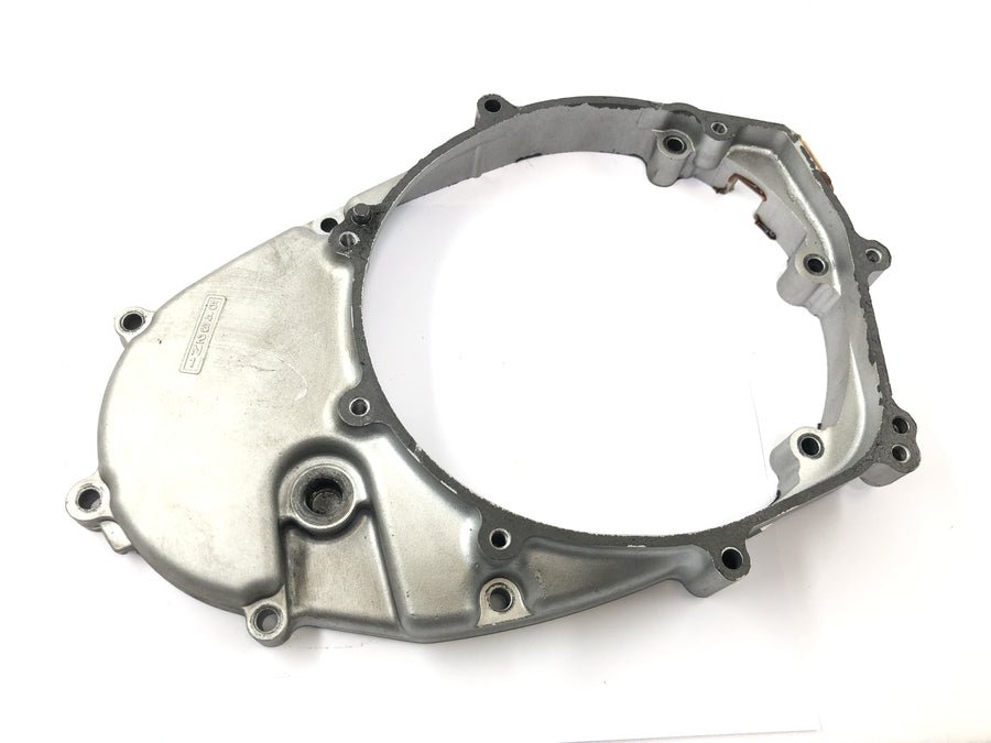 Kawasaki VN 1600 Classic VNT60A [2007] - Copertura alternatore all'interno del cofano motore destro