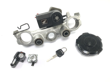 Honda XRV 750 Africa Twin RD04 [1992] - Schloss-Satz Zündschloss Tankschloss Gabelbrücke oben
