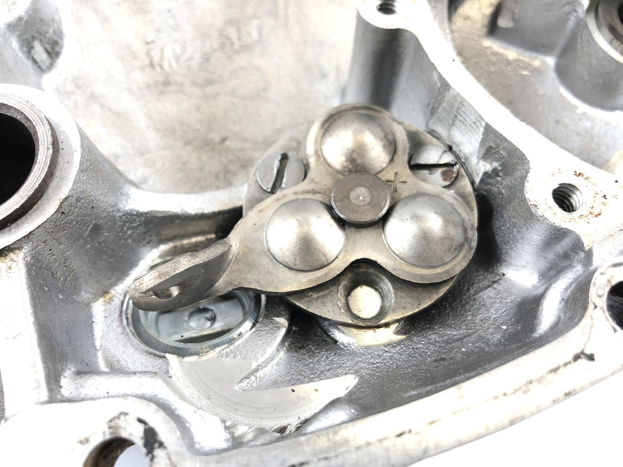 Triumph Bonneville T140V [1976] - Coperchio di copertura a marcia a destra
