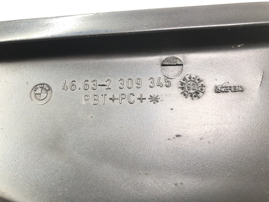 BMW K 1100 LT 100 [1994] - Couverture de revêtement latéral Partie légèrement déchirée de la partie de revêtement à droite