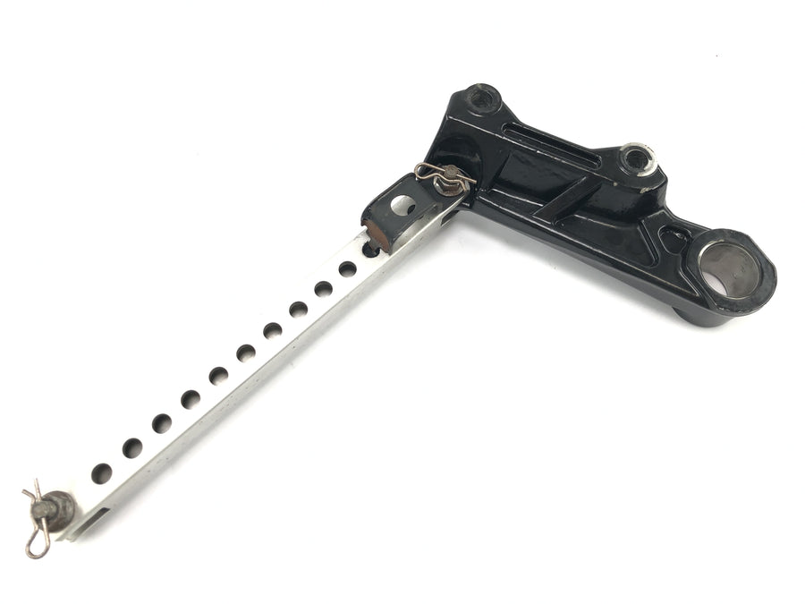 Yamaha YZF 750 R 4HN [1995] - anchor plate with brake anchor strut