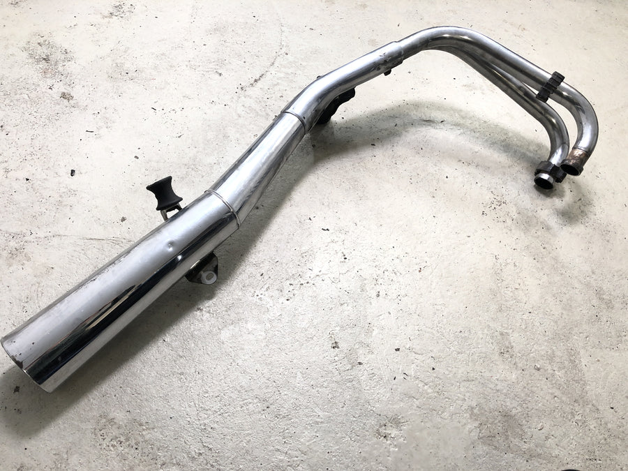 Honda CBX 650 E RC13 [1983] - Muffler d'échappement à gauche