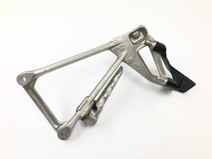 Ducati Multistrada 1200 S Touring [2009] - Staffa porta pedana poggiapiedi passeggero sinistra