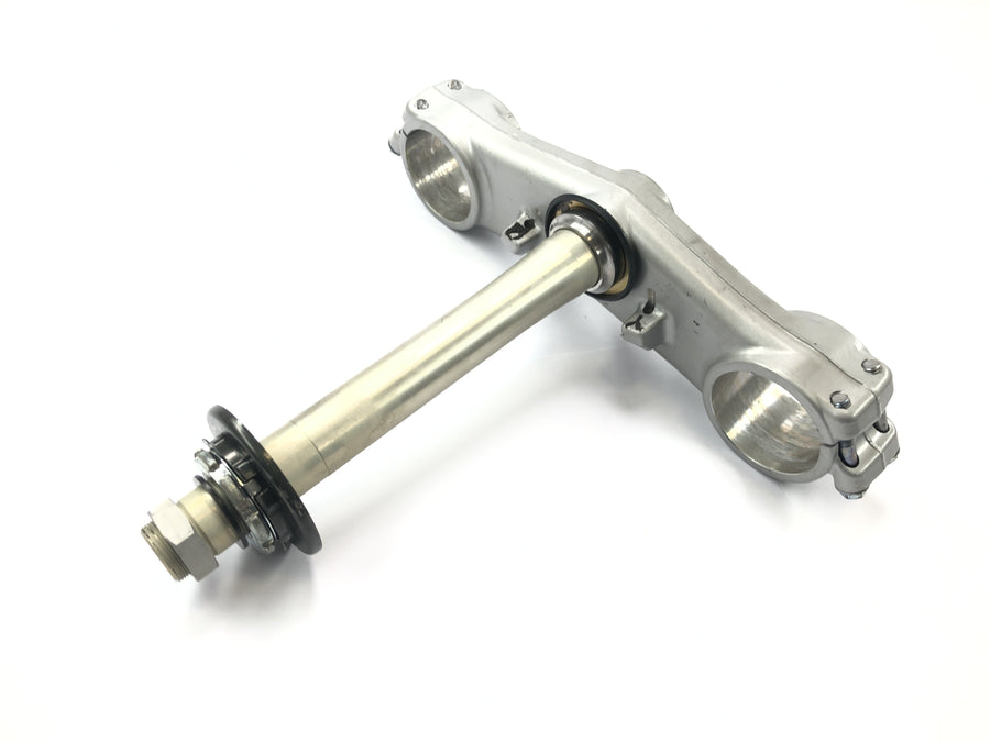 Honda CBR 1000 RR SC57 [2006] - Gabelbrücke unten Lenkkopf Brücke Steuerkopfwelle