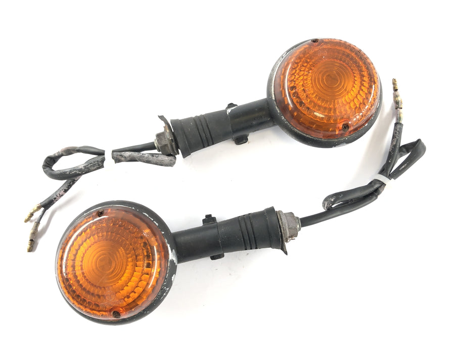 Yamaha V Max 1200 2we [1996] - turn signal at the back and right