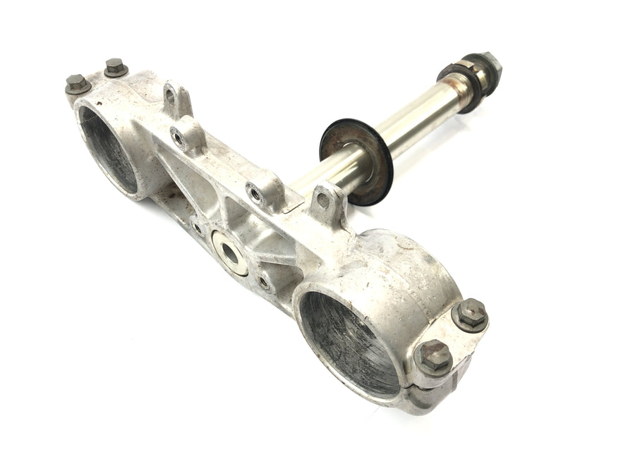 Yamaha YZ 426 F [2000] - lower fork bridge