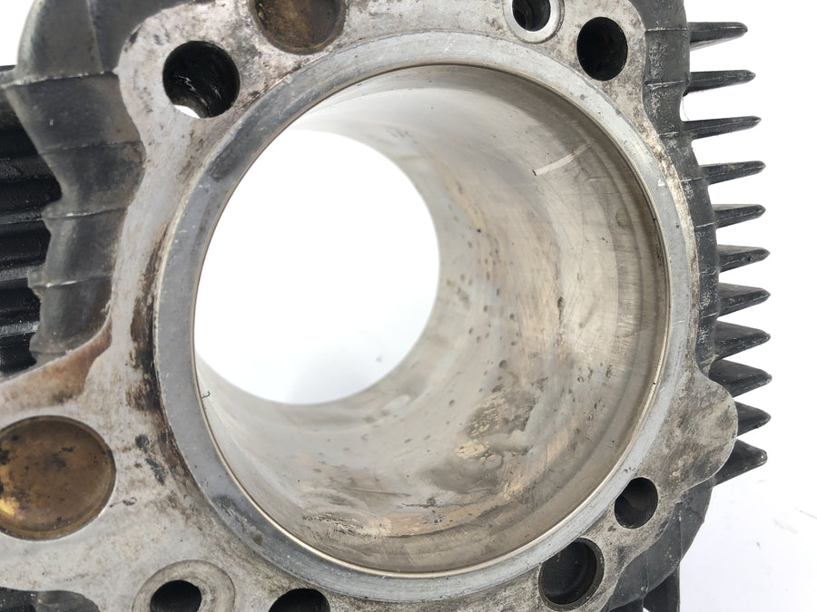 Ducati 900 SS [1991] - Cylinder with piston horizontal