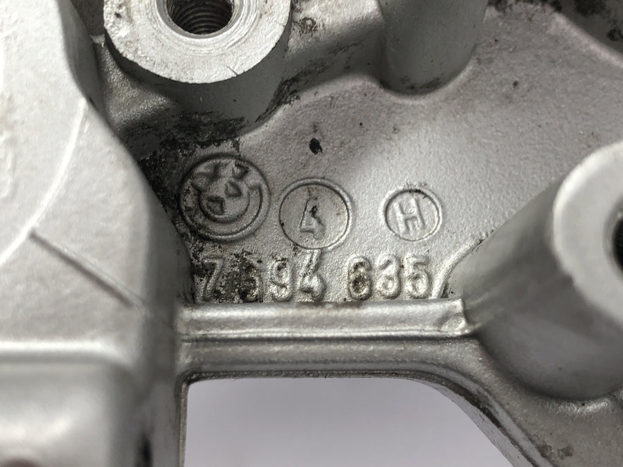 BMW R 1200 R R1ST [2008] - Fork bridge at the top of the handlebar clamp