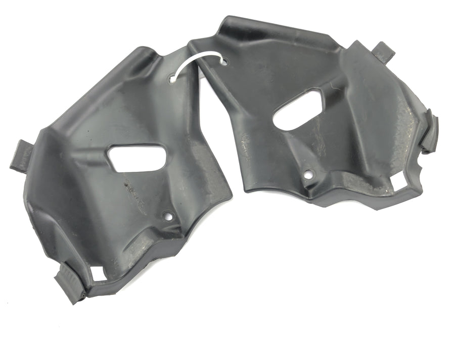 Triumph Daytona 900 T300 [1993] - motor protection cladding left and right motor shells