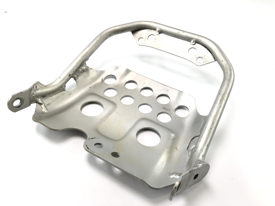 Suzuki DR 350 SK42B [1991] - Protection du moteur sous la protection de la conduite