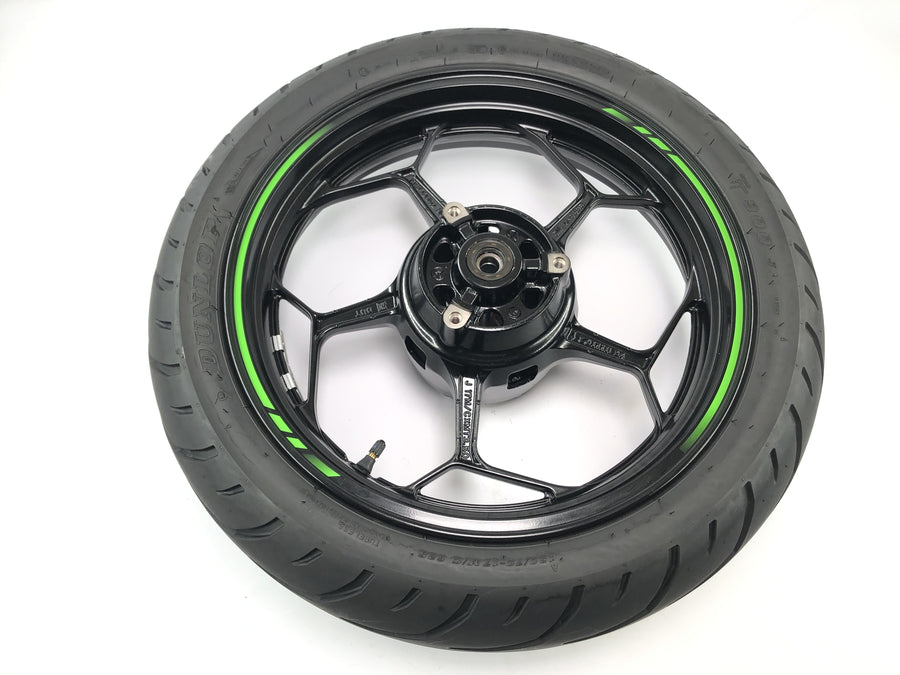 Kawasaki Ninja 125 BX125B [2024] - rear wheel tire rim aluminum rims behind