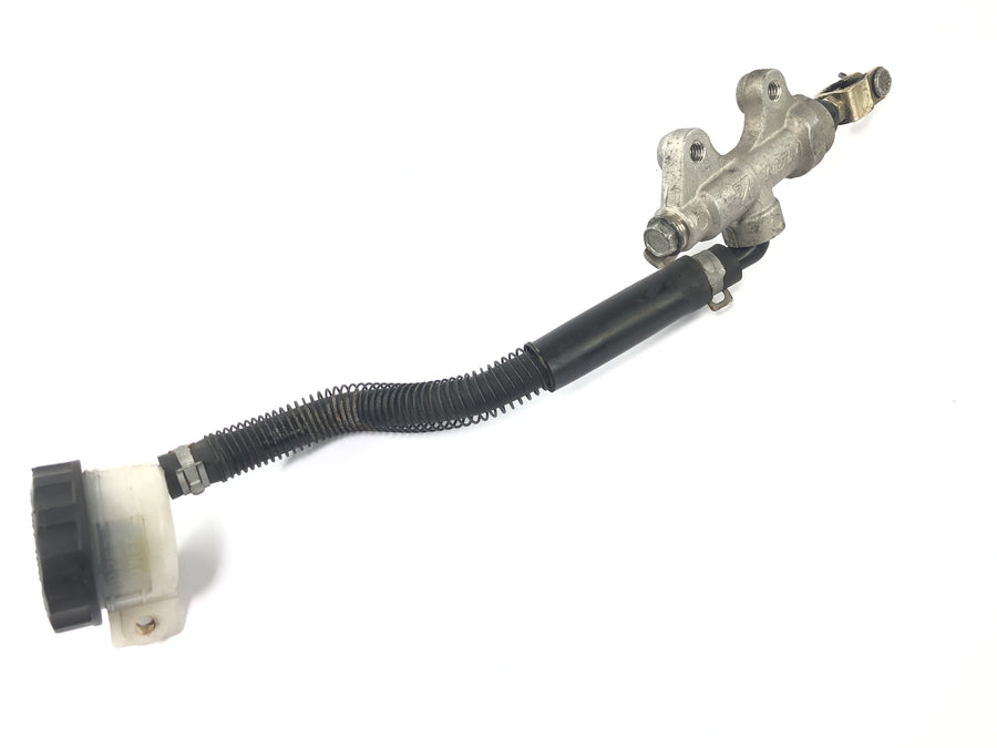 Kawasaki ZXR 400 ZX400L [1992] - Rear brake pump brake cylinder