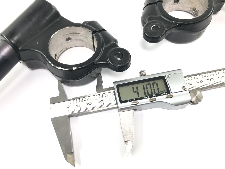 Suzuki GSX R 1100 GU74C [1987] - Embouts de guidon 41 mm gauche et droit Embouts de guidon Clipons