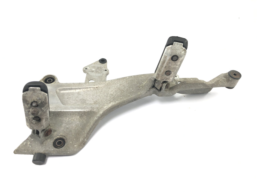 Honda ST 1100 SC26 Pan European [1990] - Footrest system left footrest holder