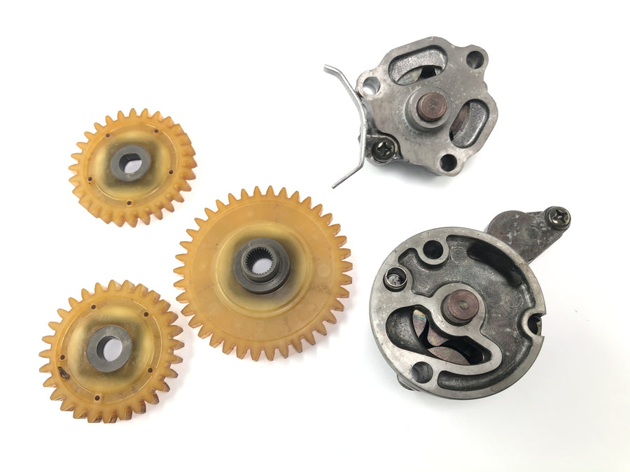 Yamaha TRX 850 4UN [1996] - Oil pump gear set