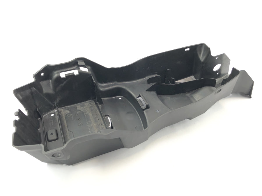 Triumph Street Triple R 675 D67LD [2010] - Couverture de rad intérieure de la feuille de protection intérieure à l'arrière à l'arrière