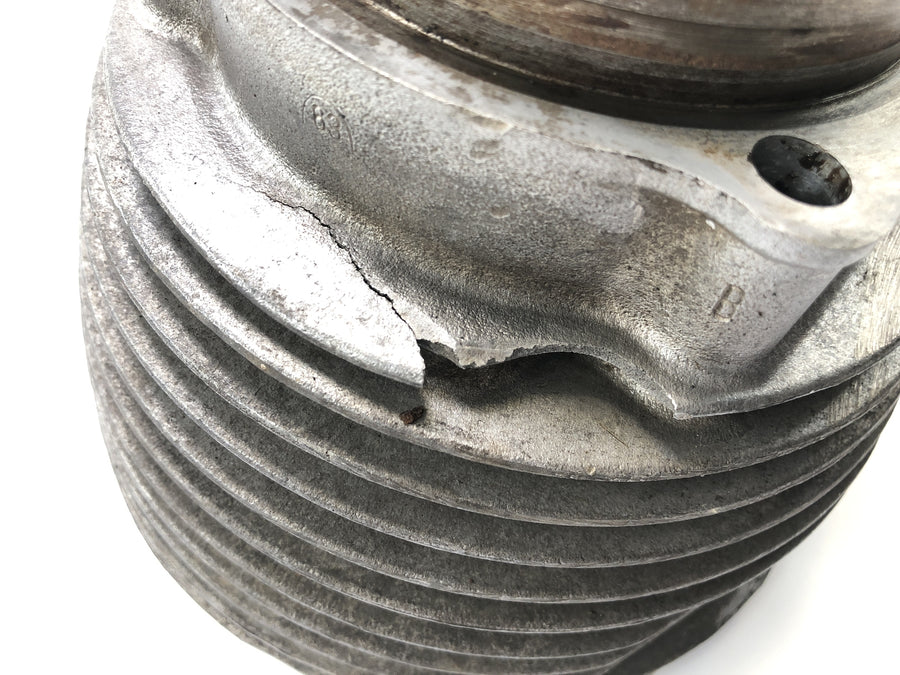 BMW R75/5 [1973] - Cilindro con pistoni a destra