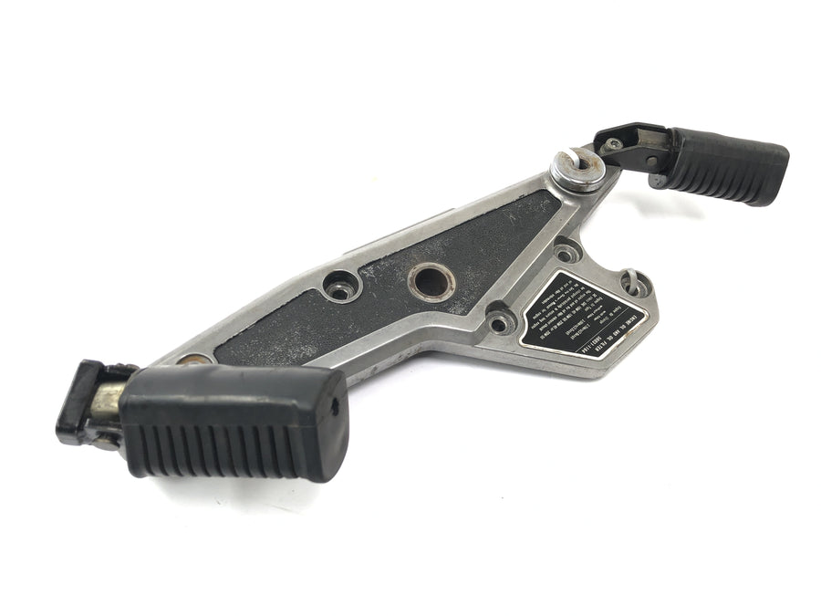 Kawasaki Z 1100 KZZ10A [1984] - footrest plate on the right with footrests