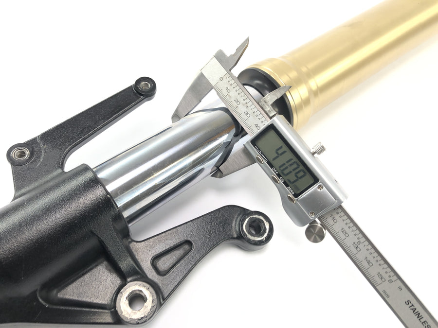 Triumph Street Triple R 675 D67LD [2010] - Fork Telegabel avec axe à l'envers
