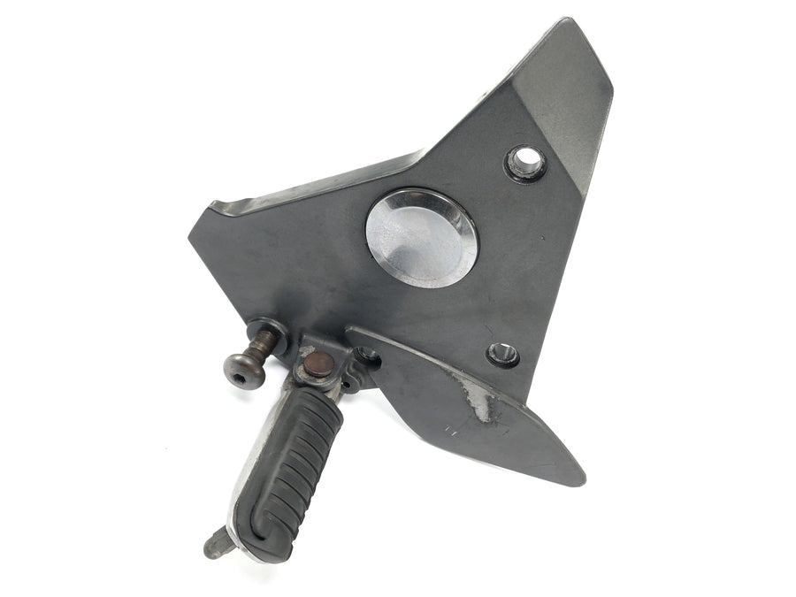 Kawasaki ZR7 ZR750F [1999] - footrest holder at the front left driver's foot support