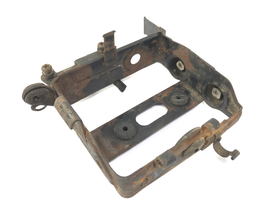 Yamaha XT 500 1U6 [1981] - Battery box battery holder
